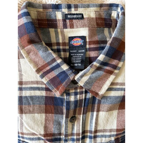 Men’s Dickies Navy Cream Tan Plaid Flannel Button Up Relaxed Fit size XL - Picture 3 of 7
